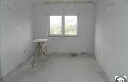 Casa de vanzare 162 mp utili, semifinisata cu 285 mp teren, zona de case