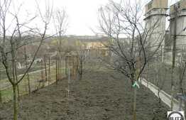 Casa de vanzare in Dambul Rotund, 80 mp cu 700 mp teren