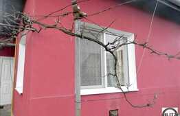 Casa de vanzare in Dambul Rotund, 80 mp cu 700 mp teren