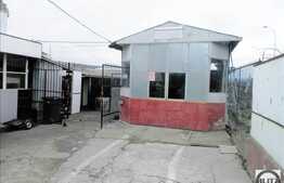 Casa 240 mp totali utili, cu 300 mp teren cu front de 10 ml