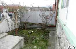 Casa 240 mp totali utili, cu 300 mp teren cu front de 10 ml