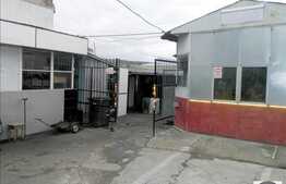 Casa 240 mp totali utili, cu 300 mp teren cu front de 10 ml