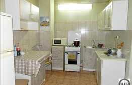 Casa 240 mp totali utili, cu 300 mp teren cu front de 10 ml