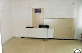 Casa 240 mp totali utili, cu 300 mp teren cu front de 10 ml