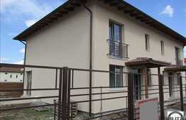 Duplex cu 124 mp, finalizat in 2014, 260 mp teren!  Zona rezidentiala de case!