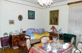 Casa renovabila de vanzare, 90 mp utili, teren 313 mp, front 30 m, la 2 strazi