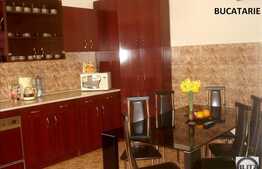 Vanzare casa 260 mp utili, teren 500 mp, front 25 ml, zona linistita de case