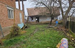 Casa la rosu 91 mp utili, 976 mp teren, in Luna, langa Campia Turzii