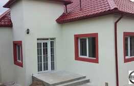 Casa de vanzare, 75 mp cu 363 mp teren. Semifinisat!