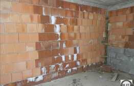 Casa individuala la rosu! 300 mp, garaj dublu, 1000 mp teren, zona linistita!