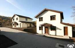 3 CASE VANDUTE !   A MAI RAMAS O SINGURA CASA ! Oferta Unica.