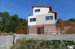 Duplex 120 mp, expunere sudica, acces usor, panorama superba! Finisat la cerere!