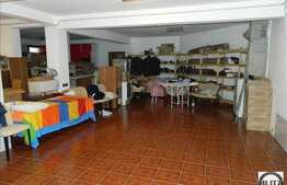 Casa de vanzare 380 mp utili, teren 1000 mp, cu terasa, zona linistita de case