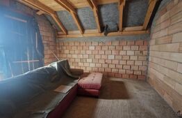 Casa 5 camere Tarlungeni (nu Izvor)  teren 800 m, cartier nou