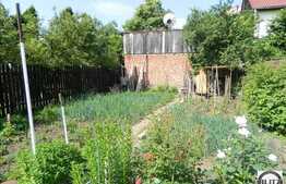 De vanzare casa, 46 mp cu 280 mp curte, cota parte din curte comuna