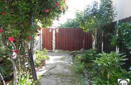 De vanzare casa, 46 mp cu 280 mp curte, cota parte din curte comuna