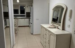 Apartament 3 camere, decomandat, 2 bai, etaj intermediar, lift, parcare, boxa