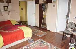 Casa de vanzare cu 6 camere, TERASA de 200 mp, in zona Hotelului Belvedere!