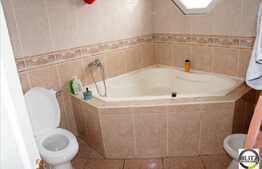 Casa de vanzare cu 6 camere, TERASA de 200 mp, in zona Hotelului Belvedere!