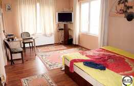 Casa de vanzare cu 6 camere, TERASA de 200 mp, in zona Hotelului Belvedere!