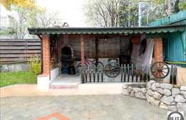 Casa individuala cu 220 mp utili si 605 teren, S+P+1E