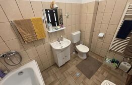 Apartament 3 camere, 58 mp, parcare, intermediar, zona Florilor