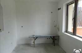 De vanzare casa in zona Borhanci, 128 mp utili cu 250 mp gradina. Semifinisat!