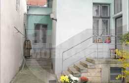 Vanzare casa ultracentrala, 360 mp utili, teren 400 mp, cu pod mansardabil