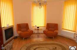 Vanzare casa individuala, 270 mp utili, teren 779 mp, front 50 ml la 2 strazi