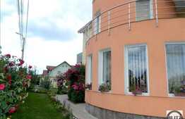 Vanzare casa individuala, 270 mp utili, teren 779 mp, front 50 ml la 2 strazi