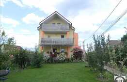 Vanzare casa individuala, 270 mp utili, teren 779 mp, front 50 ml la 2 strazi