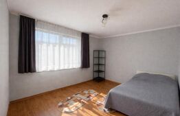 Apartament luminos 3 camere,  58 mp, etaj intermediar, parcare, zona Florilor