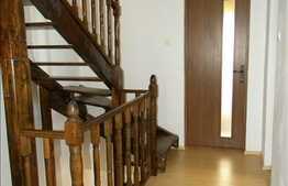 Duplex cu 145 mp utili, teren 200 mp, imobil nou, zona linistita