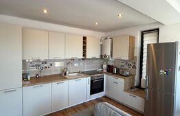 Apartament 3 camere, decomandat, priveliste panoramica