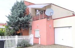 Casă de vanzare
