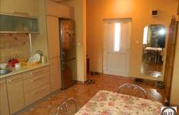 Duplex de vanzare, suprafata 100 mp si teren 160 mp, zona linistita!