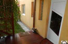 Duplex de vanzare, suprafata 100 mp si teren 160 mp, zona linistita!