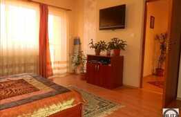 Duplex de vanzare, suprafata 100 mp si teren 160 mp, zona linistita!