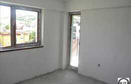 Apartament cu 3 camere, 54 mp, semifinisat, imobil nou, parcare inclusa