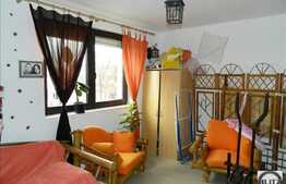 Casa 8 camere, 220 mp, zona Corneliu Coposu