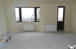 Vanzare parte de duplex, imobil nou, 200 mp utili, cu teren 215 mp, 2 parcari