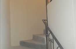 Vanzare parte de duplex, imobil nou, 200 mp utili, cu teren 215 mp, 2 parcari