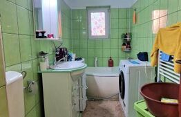 Apartament cu 2 dormitoare, balcon inchis, parter inalt, parcare, zona Cetatii