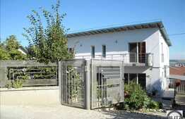 De vanzare casa, 210 mp utili  si 600 mp teren