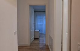 Casa moderna cu 4 camere, gradina de 40 mp, 2 parcari subterane, Terra