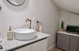 Casa moderna cu 4 camere, gradina de 40 mp, 2 parcari subterane, Terra