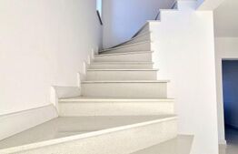 Casa individuala, 120 mp, 4 camere, 421 mp gradina, zona Vivo