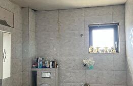 Casă cu 4 camere cu panoramă în centrul Dezmirului!