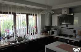 Vanzare duplex 128 mp utili plus 400 mp teren! Zona Avram Iancu!