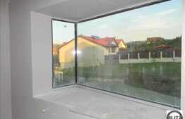 Vanzare casa 4 camere, 300 mp, D+P+E, teren 700 mp, garaj dublu, zona linistita!